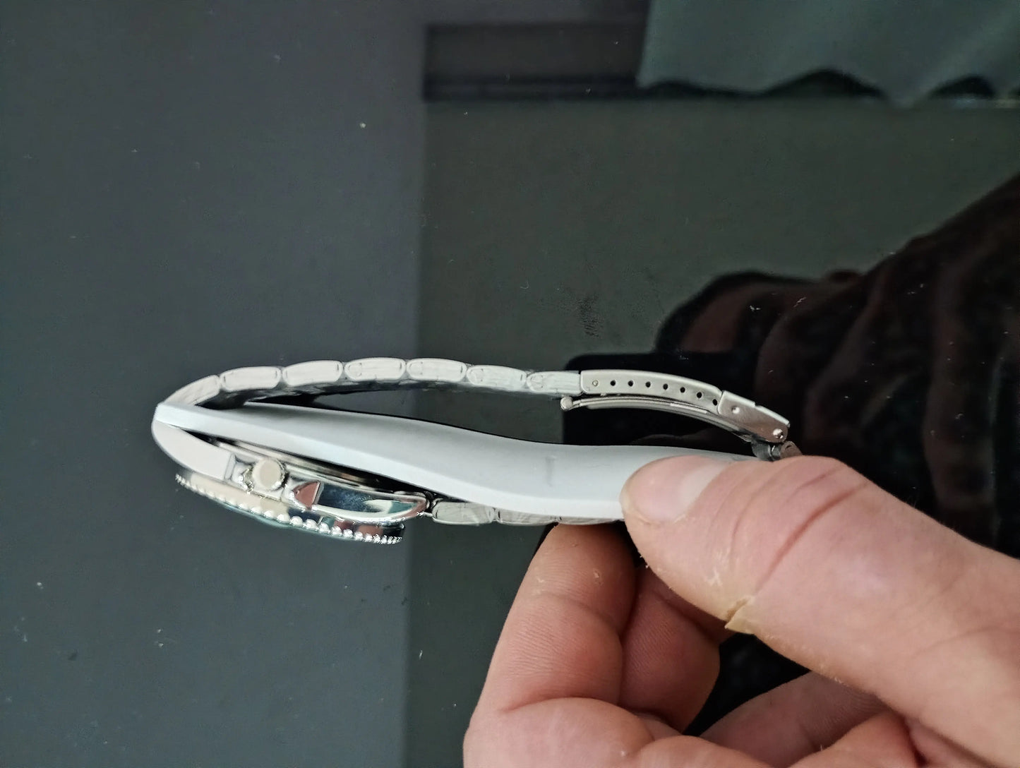 Submariner rannekellot, eri väriset. Submariner watches, different colors.