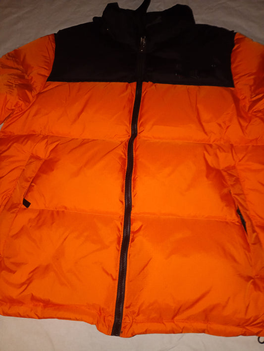 Orange Puffer Winter Jacket / Talvitakki 1996 700 XL Retro.